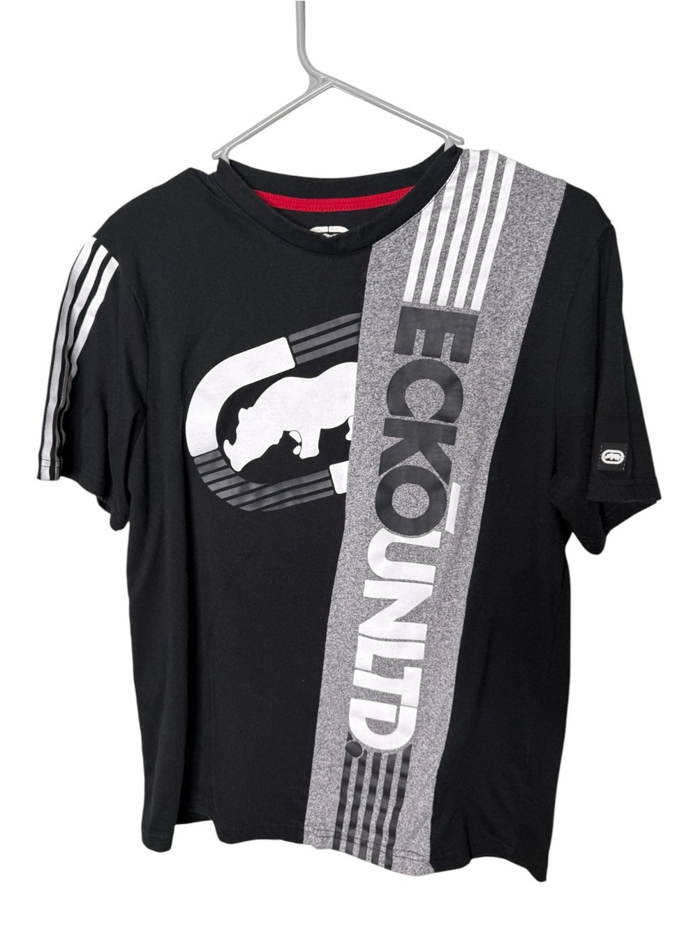 Eckō Unltd. Black Gray Size M Graphic T-Shirt